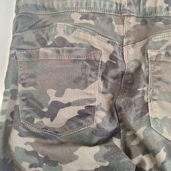 Coco + Carmen OMG Camouflage Skinny Jeans Size XS Holds You In Lifts You Up - Picture 10 of 16